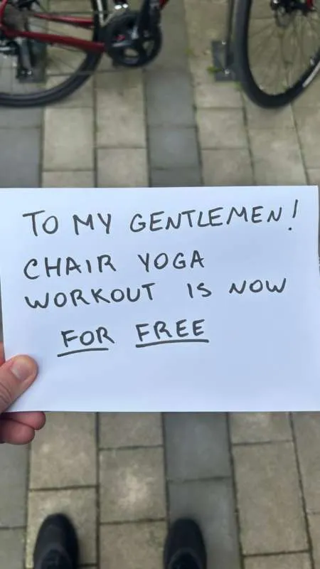 Текст на поверхности